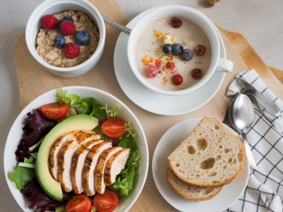 Menu équilibré pour une journée d'hiver: petit déjeuner, déjeuner et dîner faciles